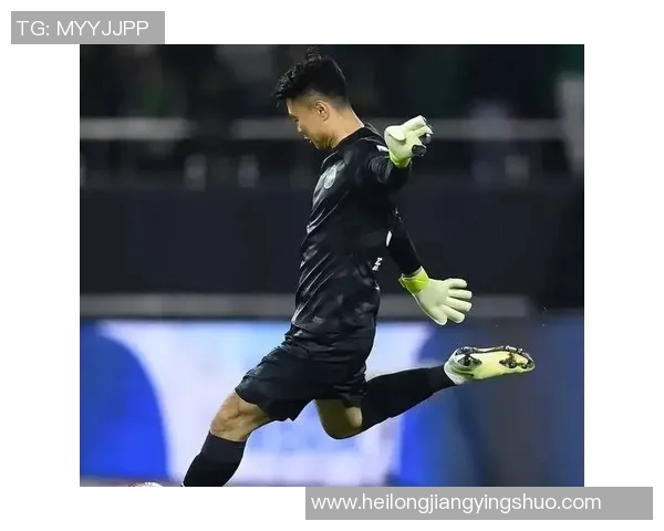 晚成足球明星的故事与成就揭秘,如何在逆境中崛起成为传奇球员 晚成足球明星的故事与成就揭秘,如何在逆境中崛起成为传奇球员